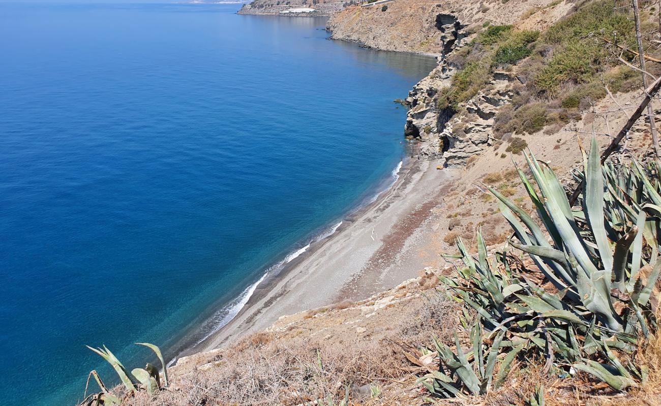 Foto de El Ruso Beach con guijarro fino gris superficie