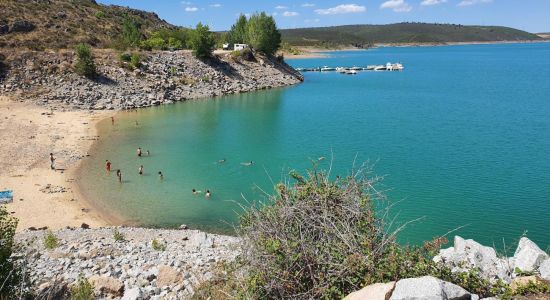 Fluvial de Ricobayo Beach