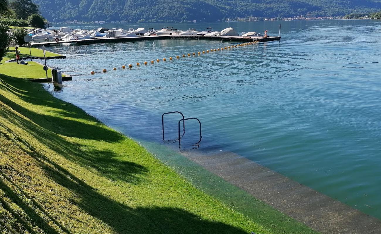 Foto de Playa de Lido Luzern con arena brillante superficie