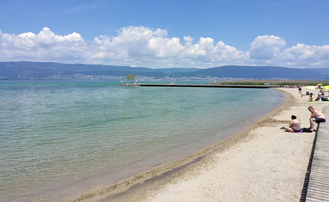 Foto de Gletterens plage con arena brillante superficie