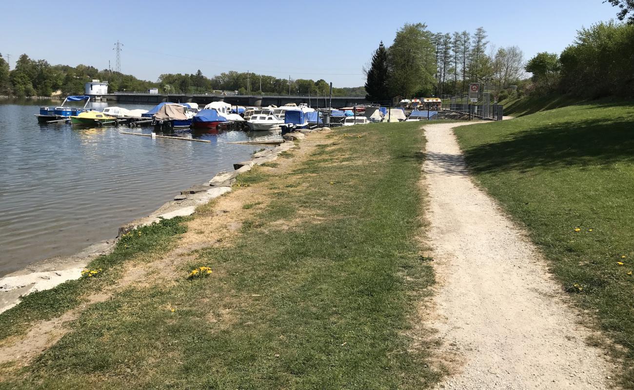 Foto de Camping Schiffenen Strand con hierba superficie