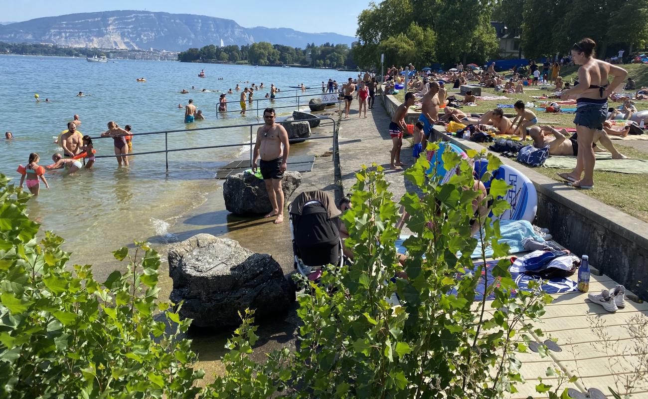 Foto de Plage du Reposoir con hormigón superficie