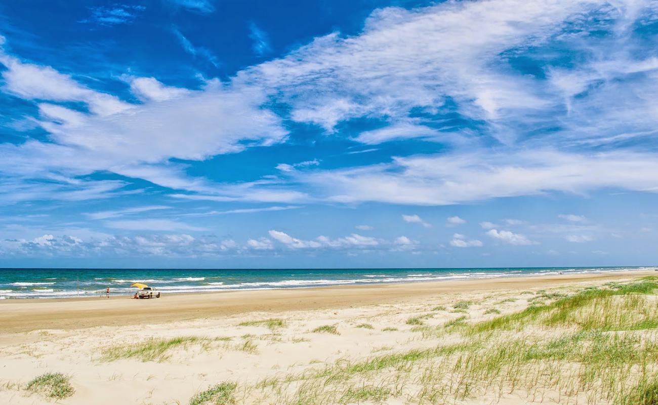 Foto de Playa del Faro de la Soledad con arena brillante superficie