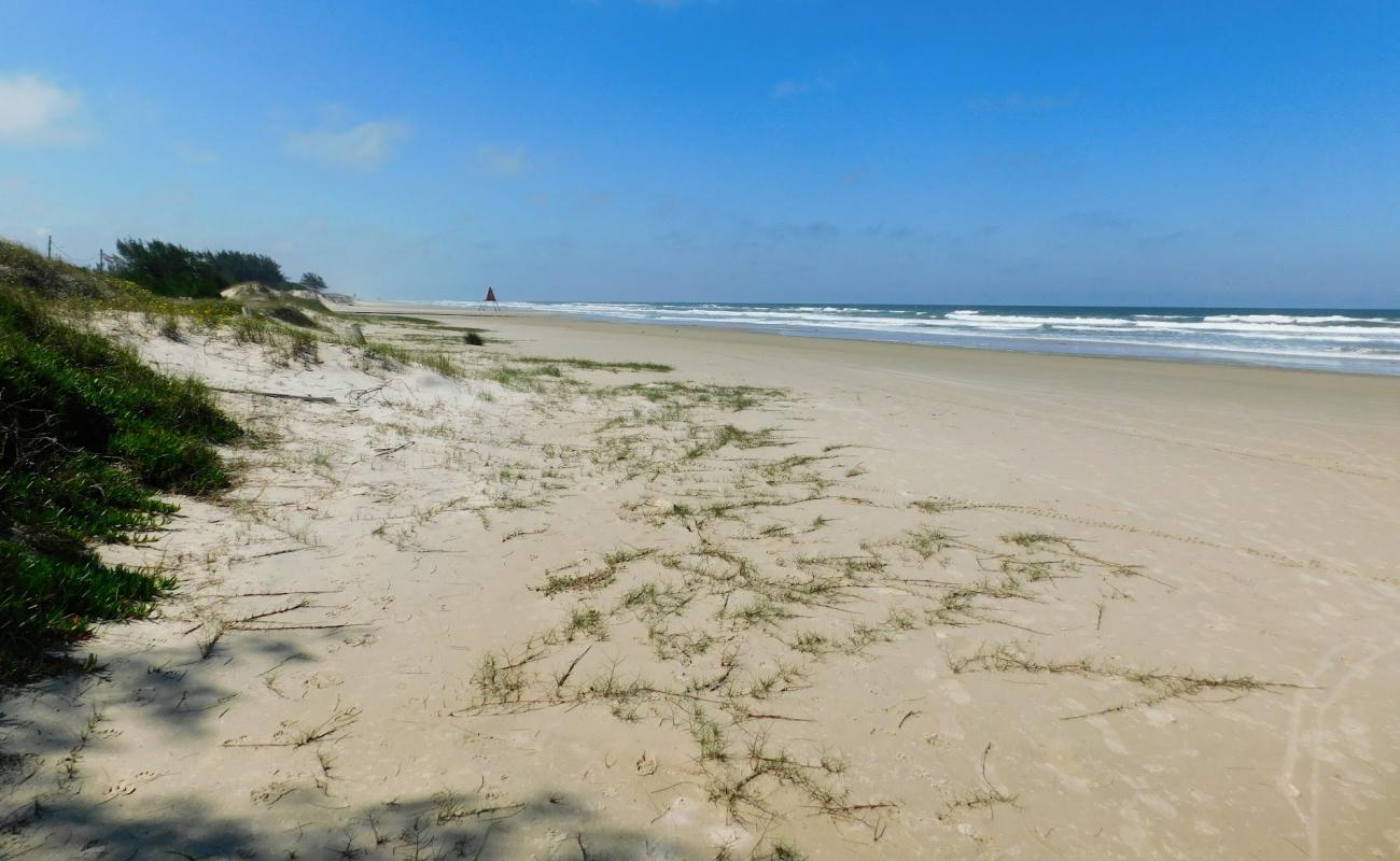 Foto de Praia Rainha do Mar con brillante arena fina superficie