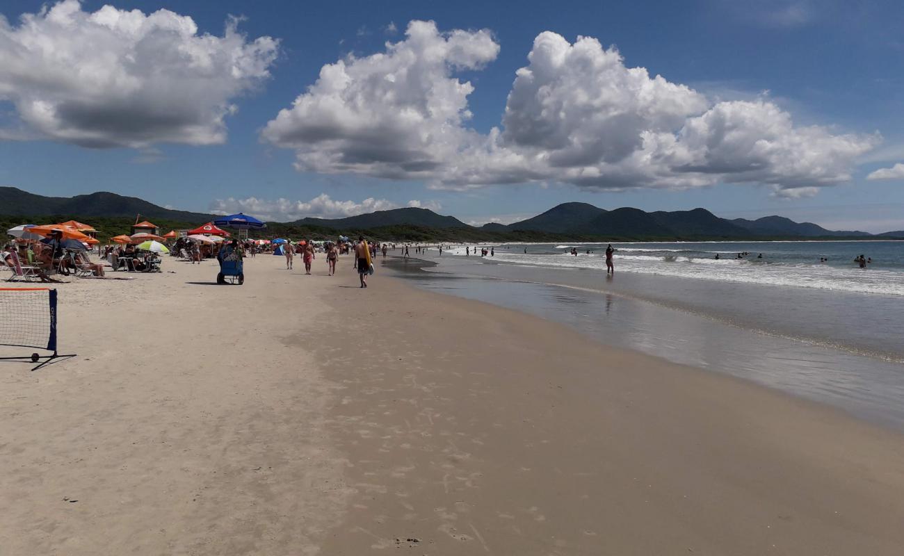 Foto de Playa Barra da Lagoa con brillante arena fina superficie