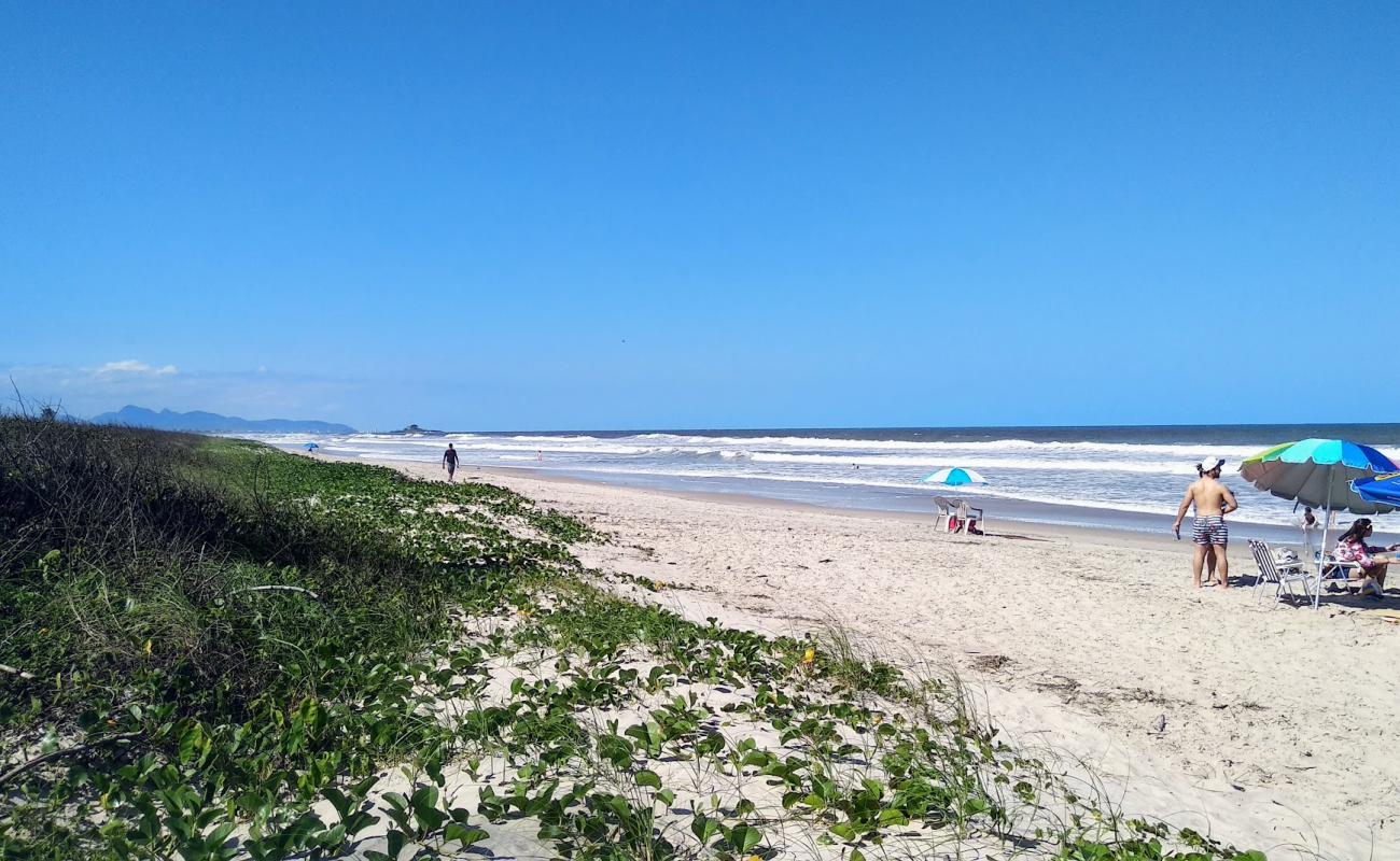 Foto de Playa de Itapoa con brillante arena fina superficie