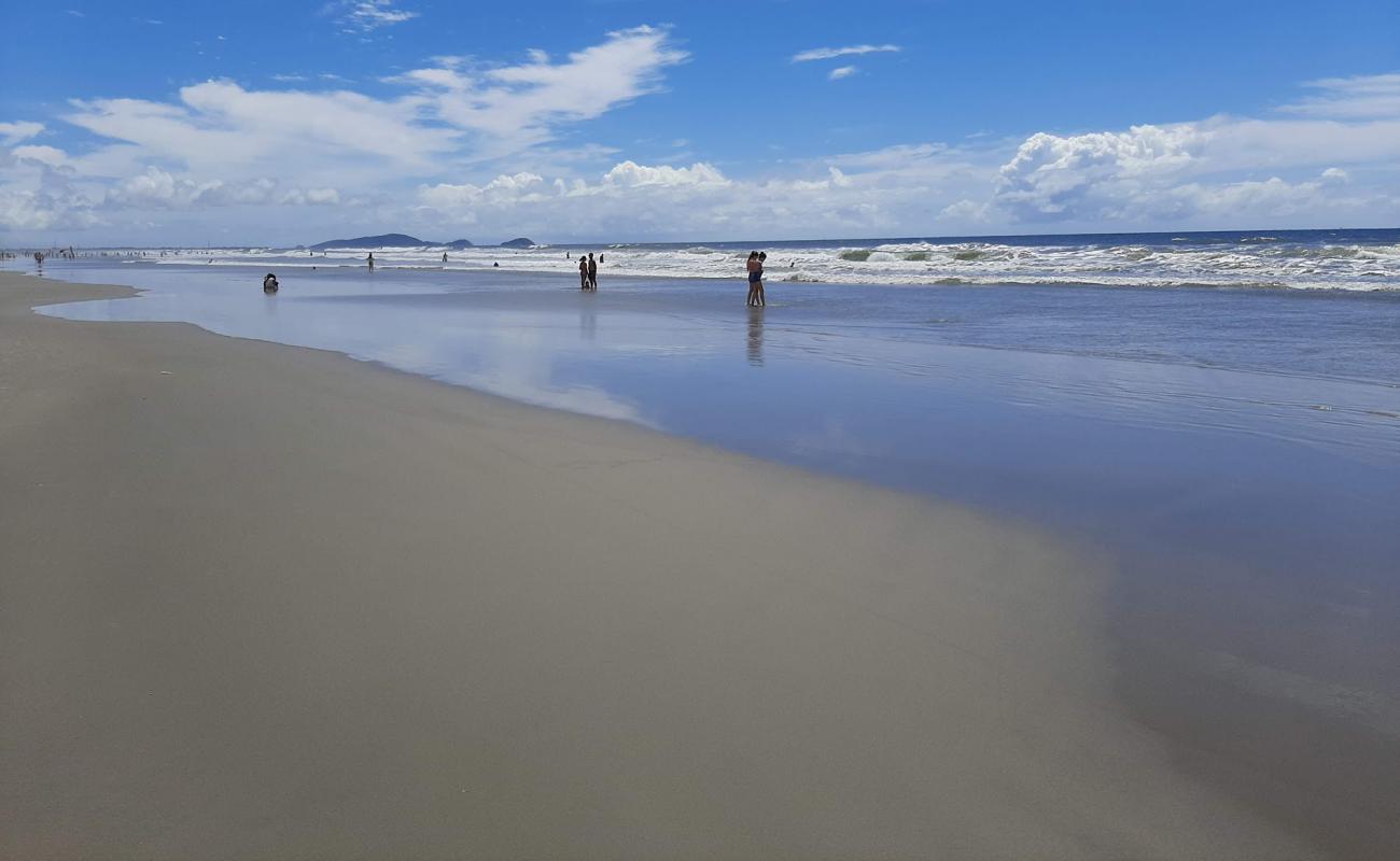 Foto de Playa Paraná con brillante arena fina superficie