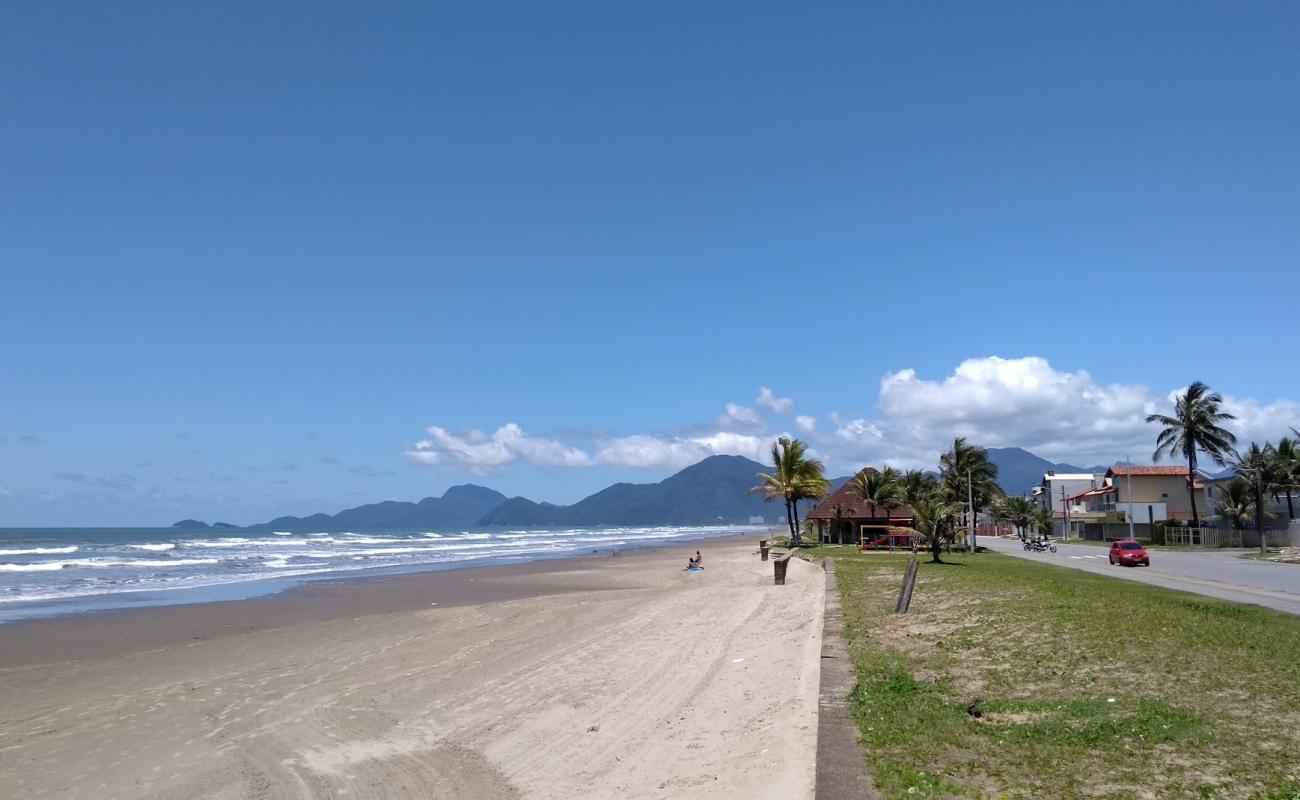 Foto de Playa Balnearia Belmira Novaes con brillante arena fina superficie