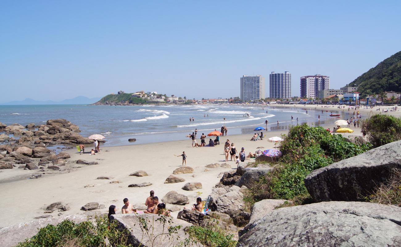 Foto de Playa Sonho con brillante arena fina superficie