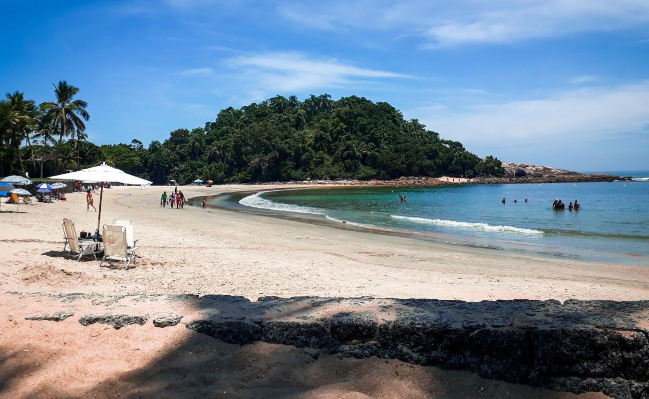 Foto de Playa Conchas con arena brillante superficie