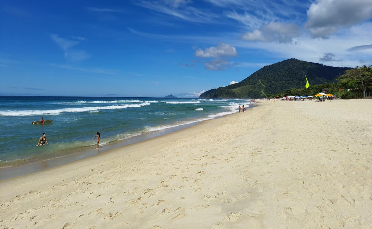 Foto de Playa de Maresias con brillante arena fina superficie