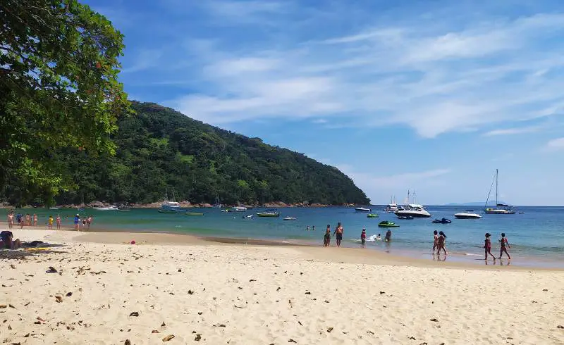 Foto de Praia das Sete Pontas con brillante arena fina superficie