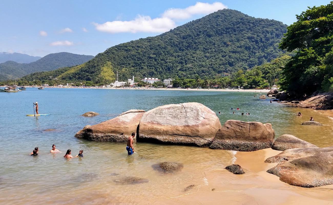 Foto de Prainha Da Enseada con arena brillante superficie