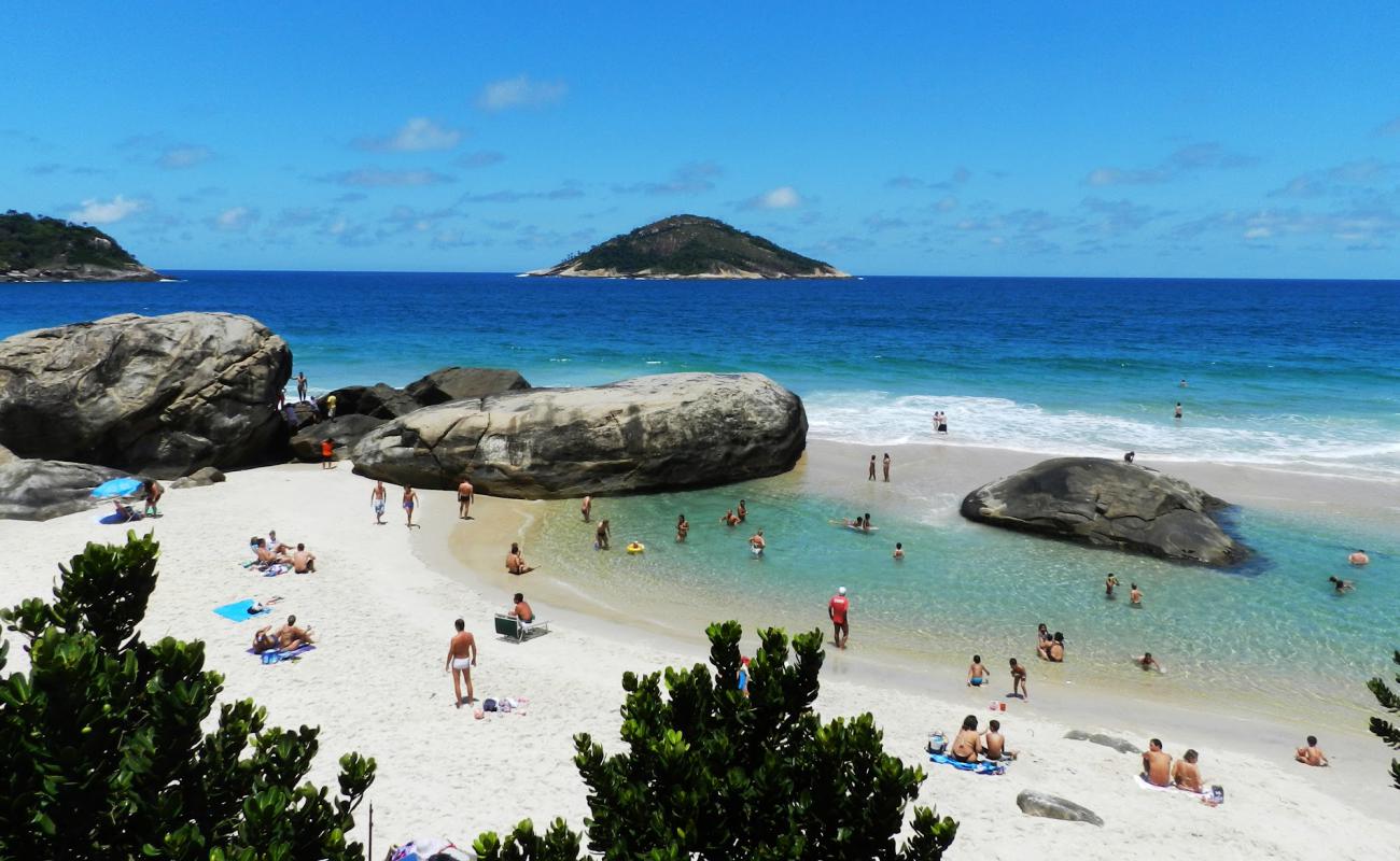 Foto de Playa Abrico con brillante arena fina superficie