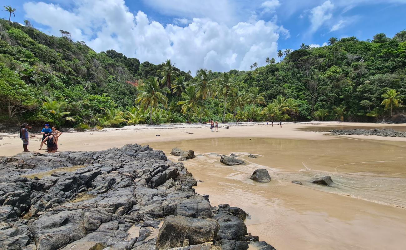 Foto de Playa Havaizinho con brillante arena fina superficie