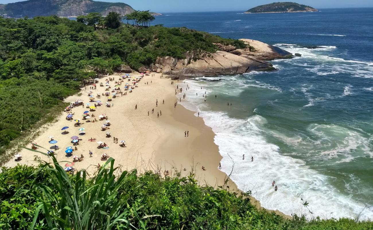 Foto de Playa de Sossego con brillante arena fina superficie