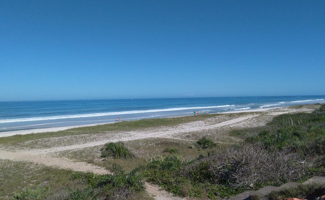 Foto de Praia da Pernambuca con arena fina blanca superficie