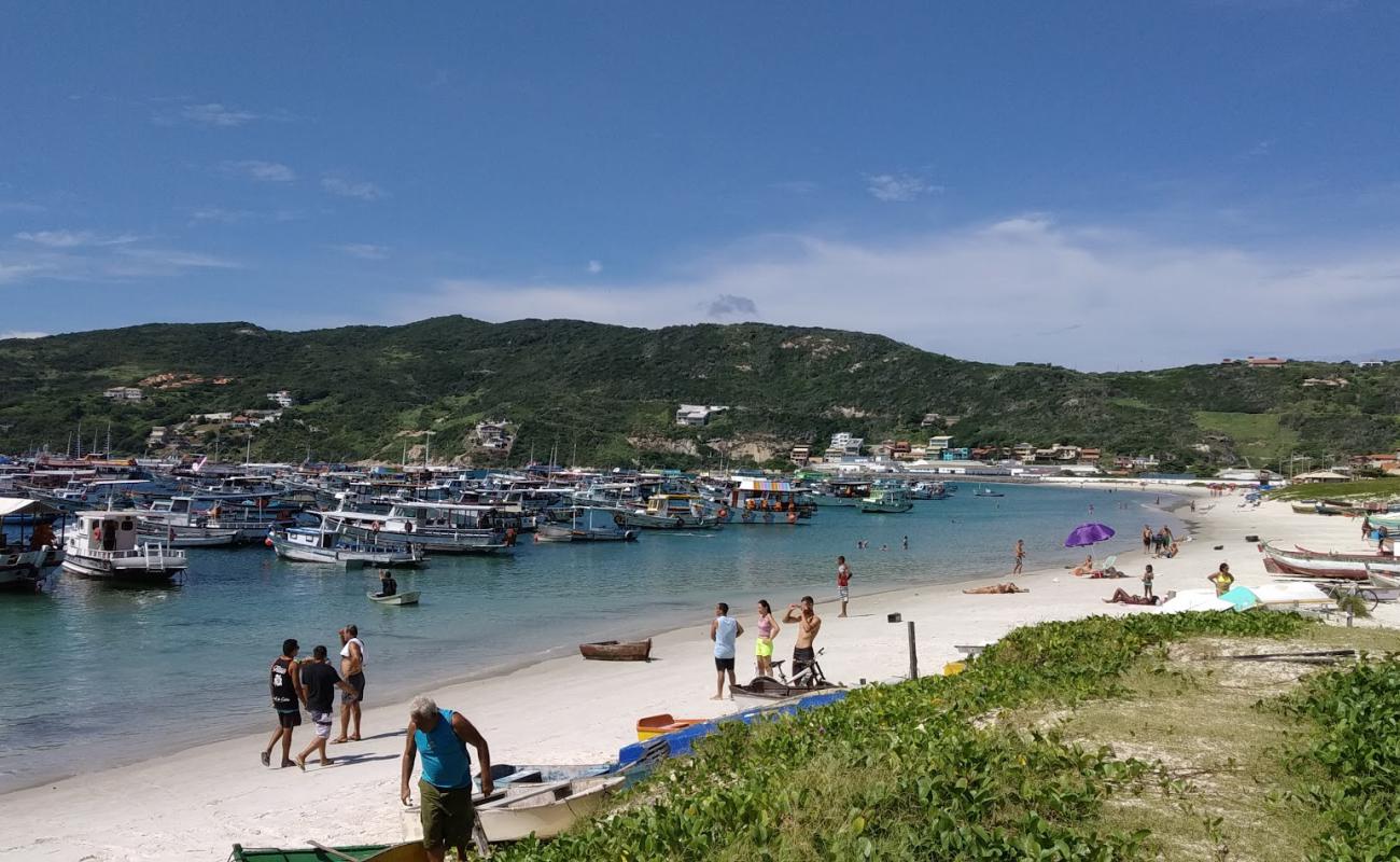 Foto de Praia dos Anjos con arena fina blanca superficie