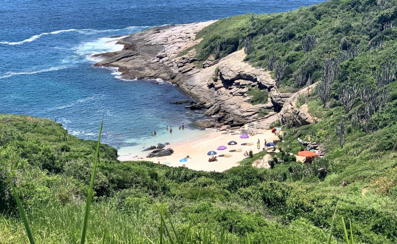 Foto de Praia Olho de Boi con arena brillante superficie