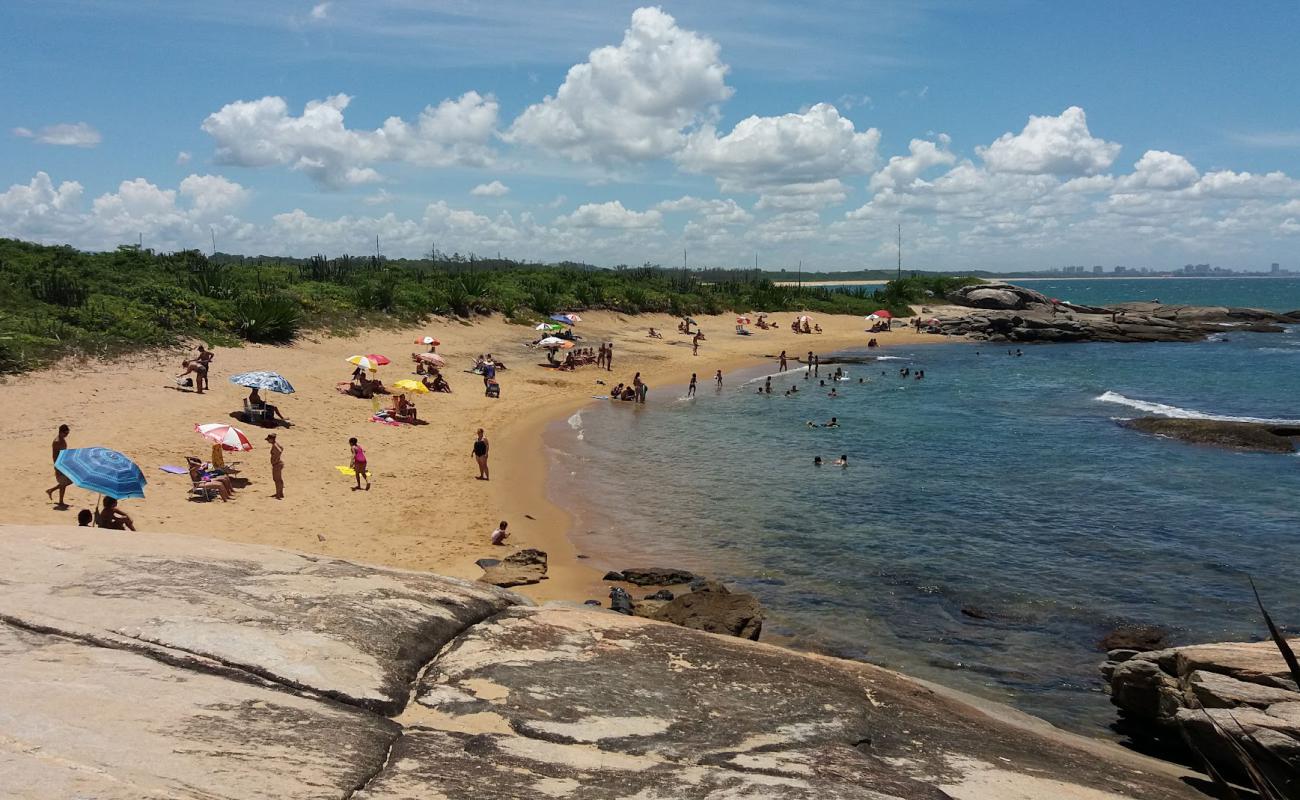 Foto de Playa Familiar con arena brillante superficie