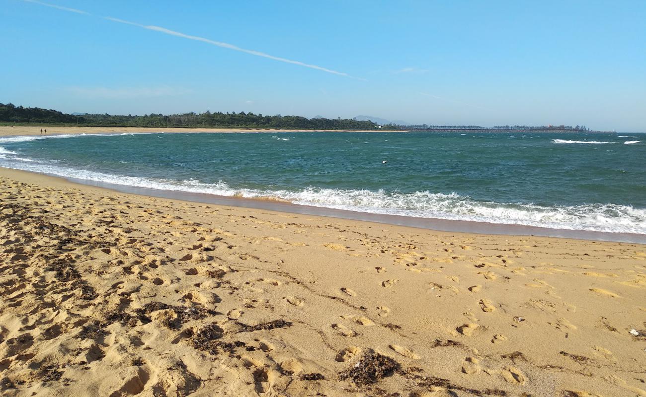 Foto de Playa de Alem con arena brillante superficie