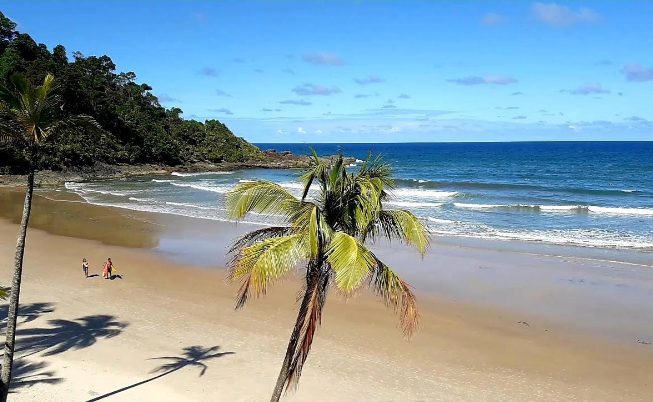 Foto de Playa Engenhoca con brillante arena fina superficie