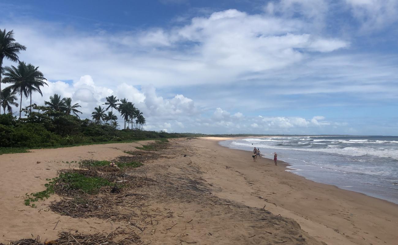 Foto de Praia do Pontal con arena brillante superficie