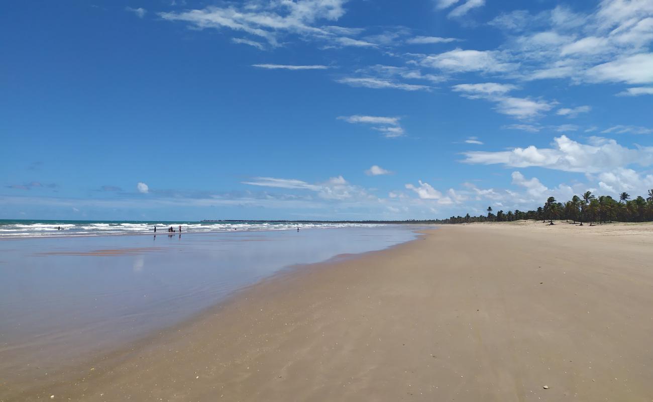 Foto de Praia do Japu con arena brillante superficie