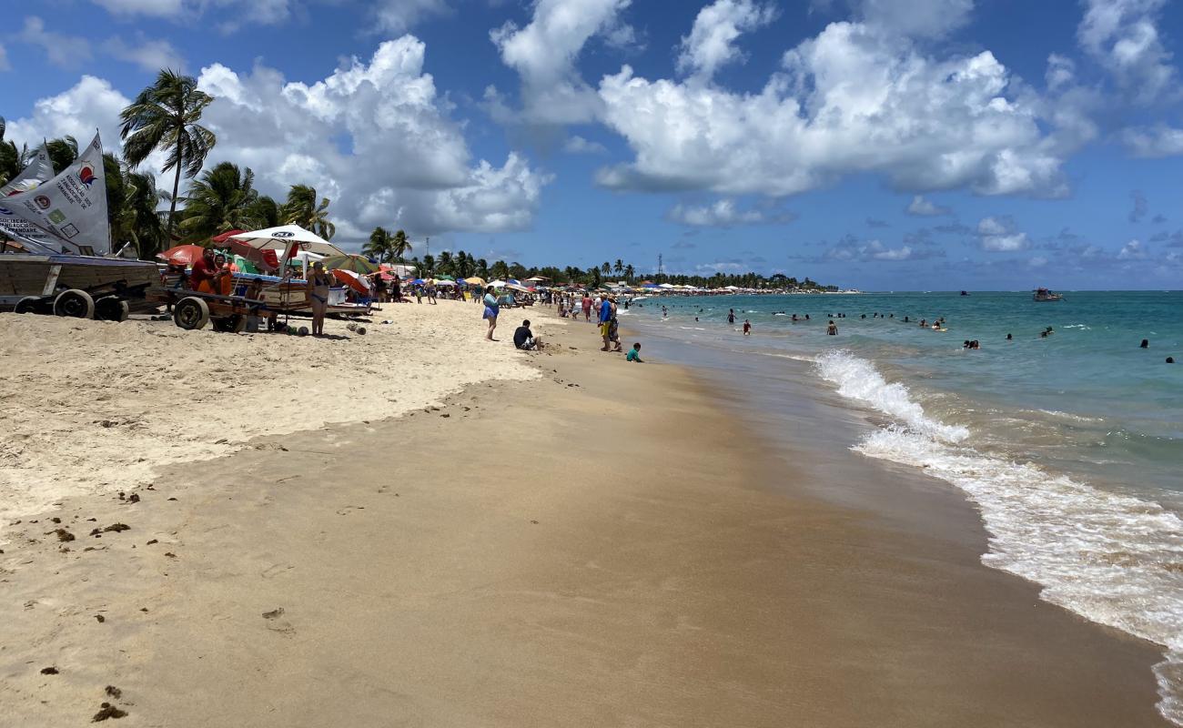 Foto de Praia de Tamandare con brillante arena fina superficie