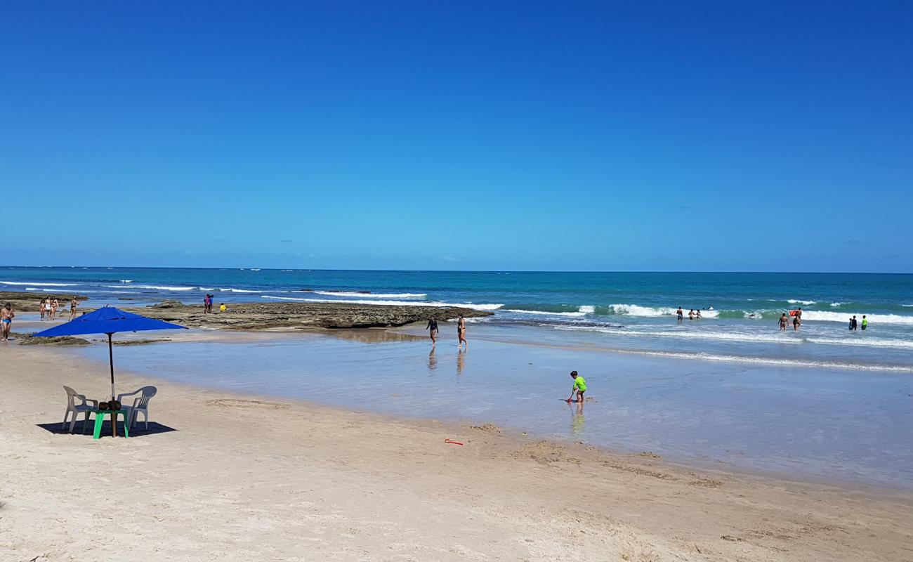 Foto de Praia dos Carneiros con arena brillante superficie