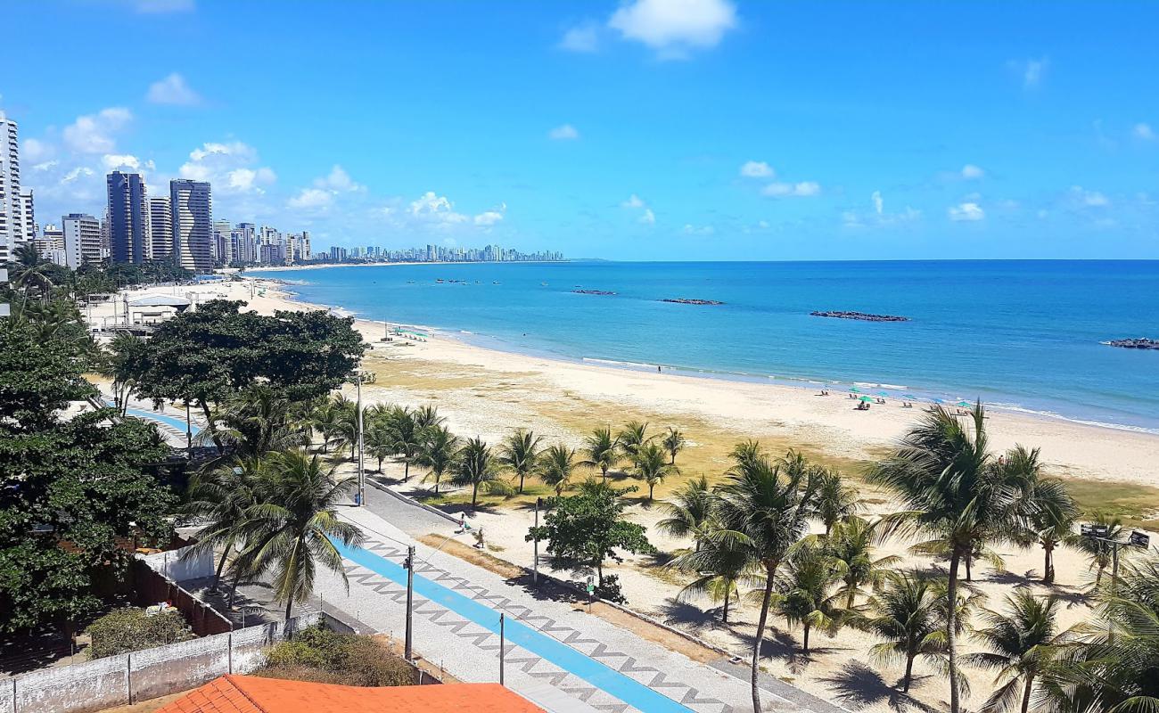 Foto de Praia de Candeias con arena brillante superficie