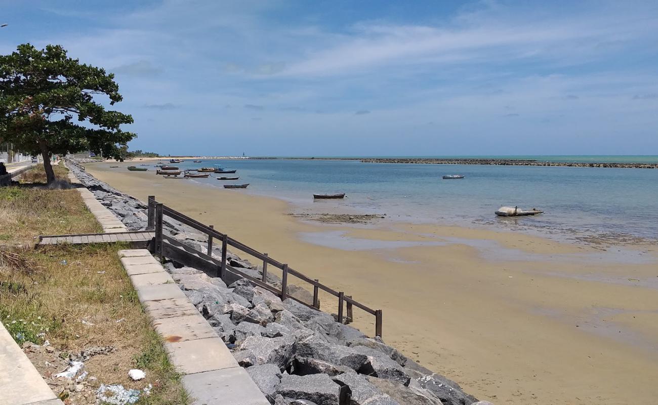 Foto de Praia de Rio Doce con arena brillante superficie