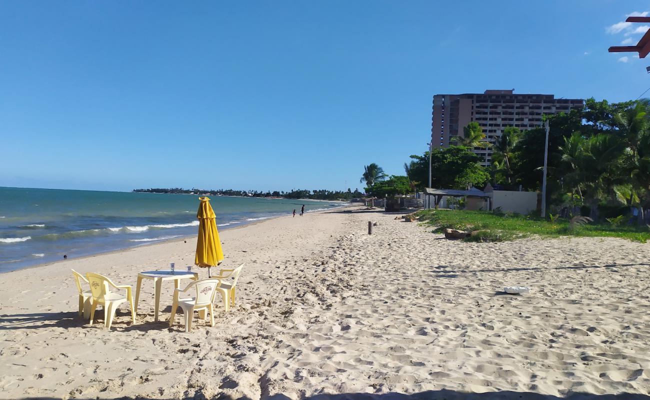 Foto de Praia de Maria Farinha con arena brillante superficie