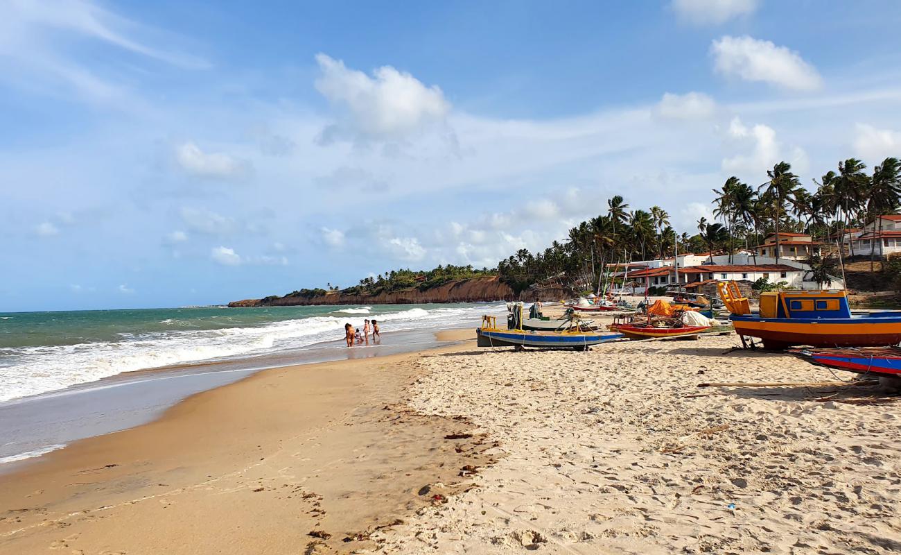 Foto de Praia de Caraubas con brillante arena fina superficie