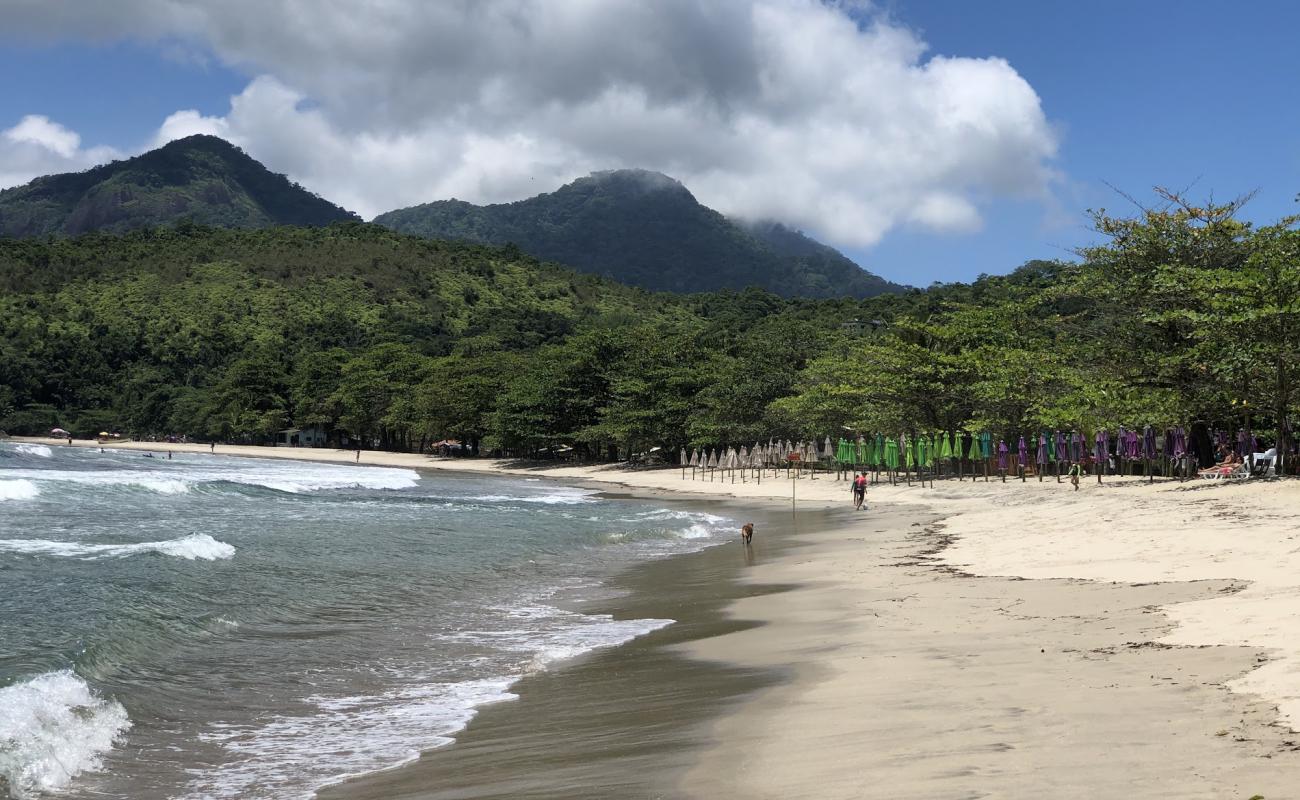 Foto de Praia de Castelhanos con arena brillante superficie