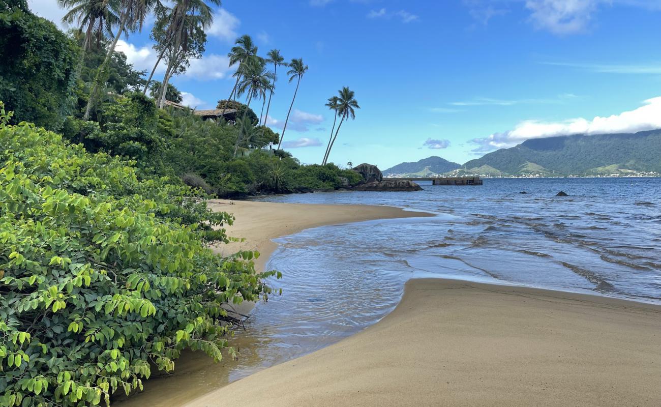 Foto de Praia Pedra do Sino con arena brillante superficie