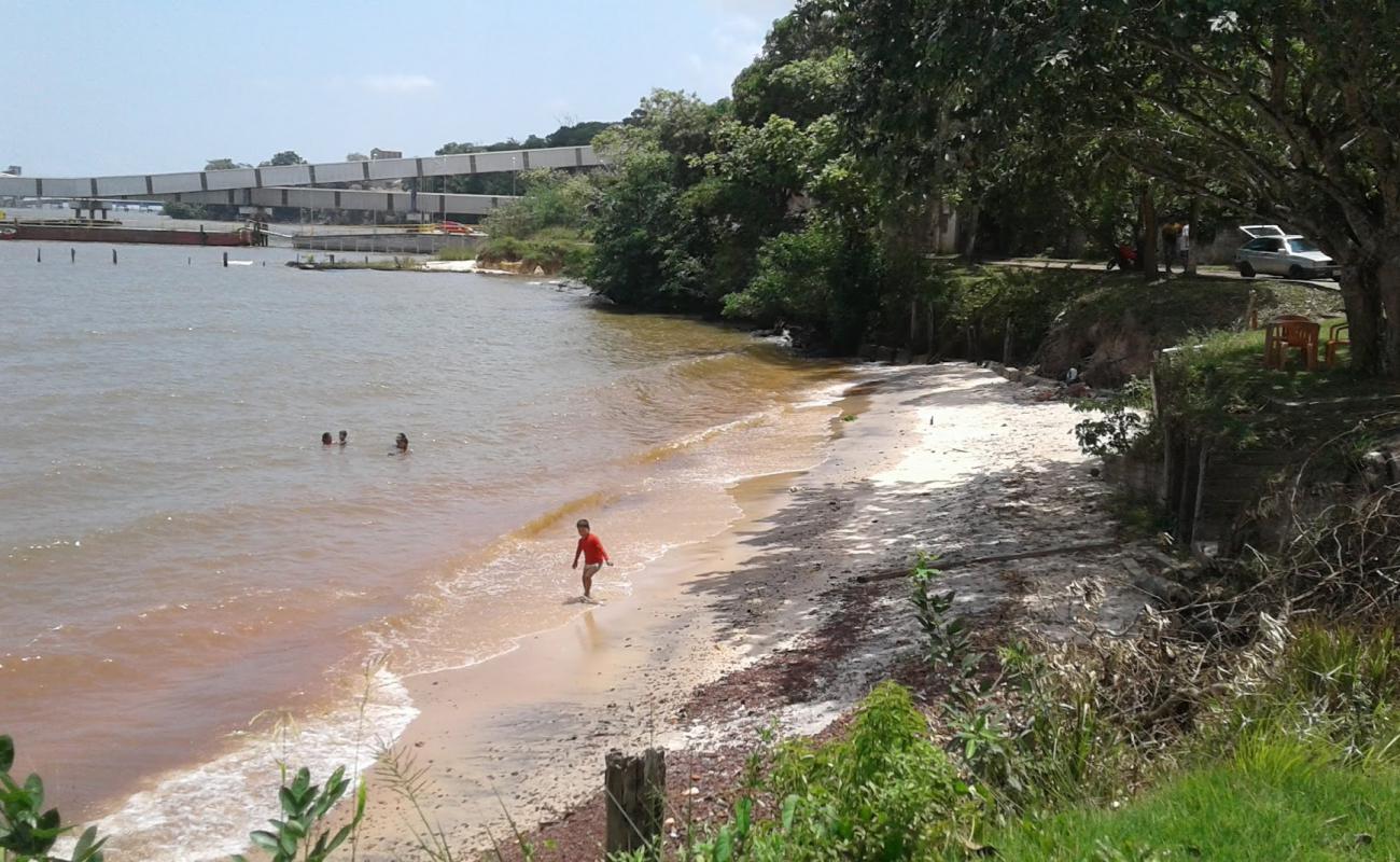 Foto de Praia de Itupanema - Barcarena con arena brillante superficie