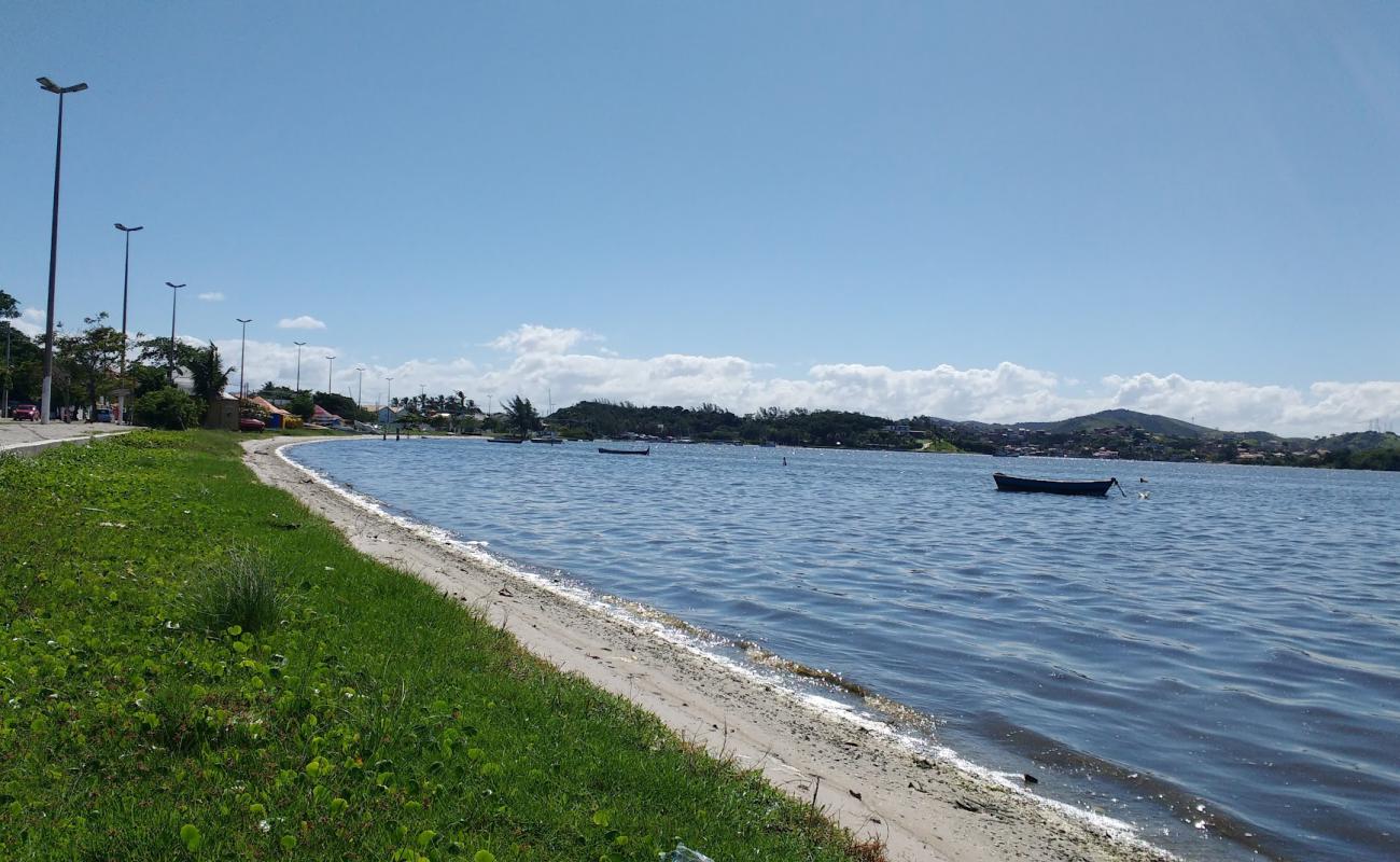 Foto de Praia das Palmeiras con arena de concha brillante superficie