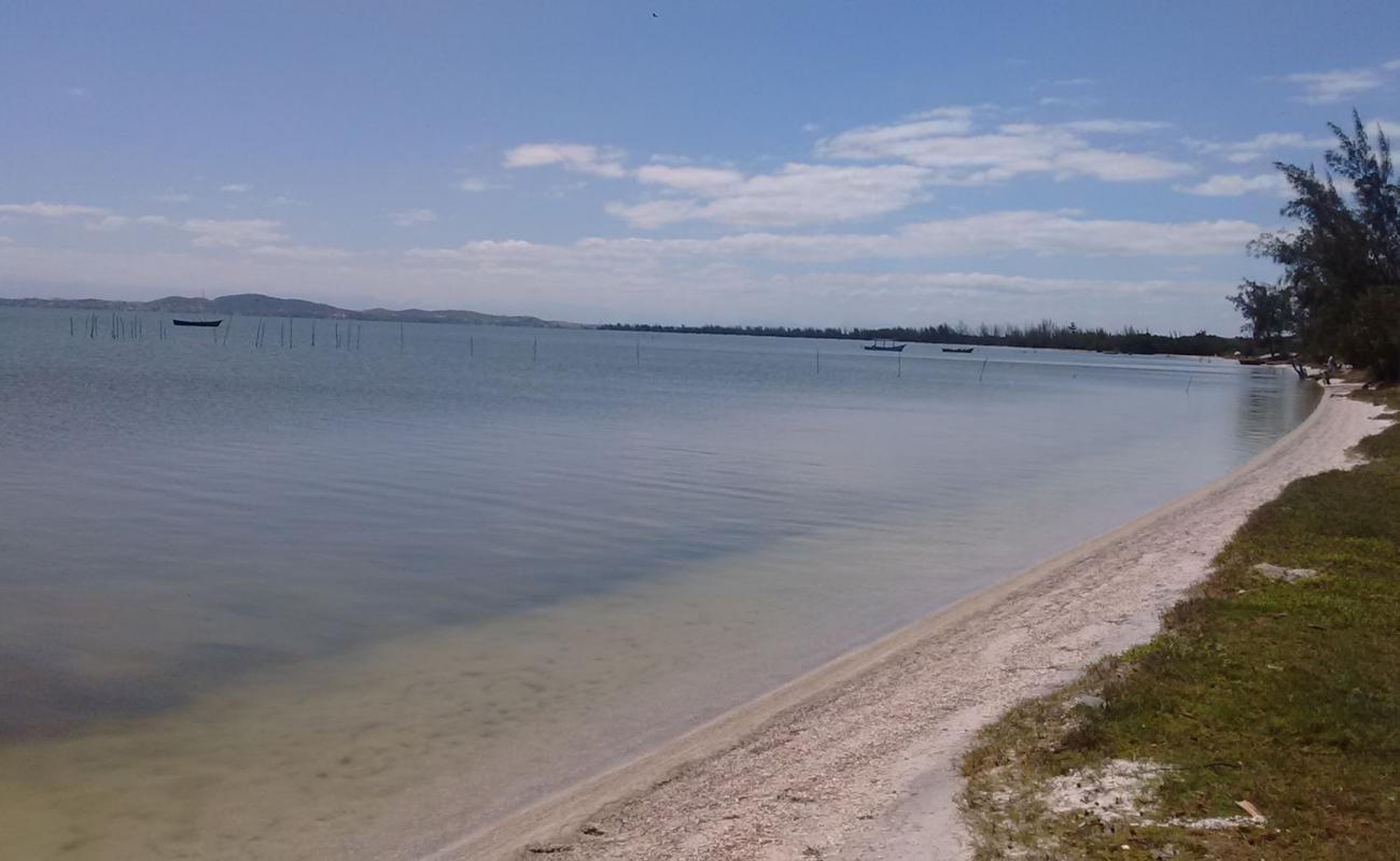 Foto de Lagoa Caicara Beach con arena brillante superficie