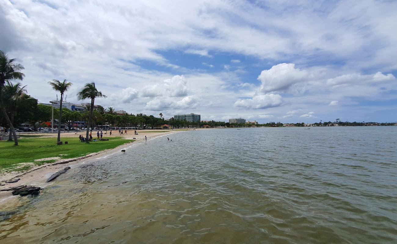 Foto de Praia da Pontinha con arena brillante superficie