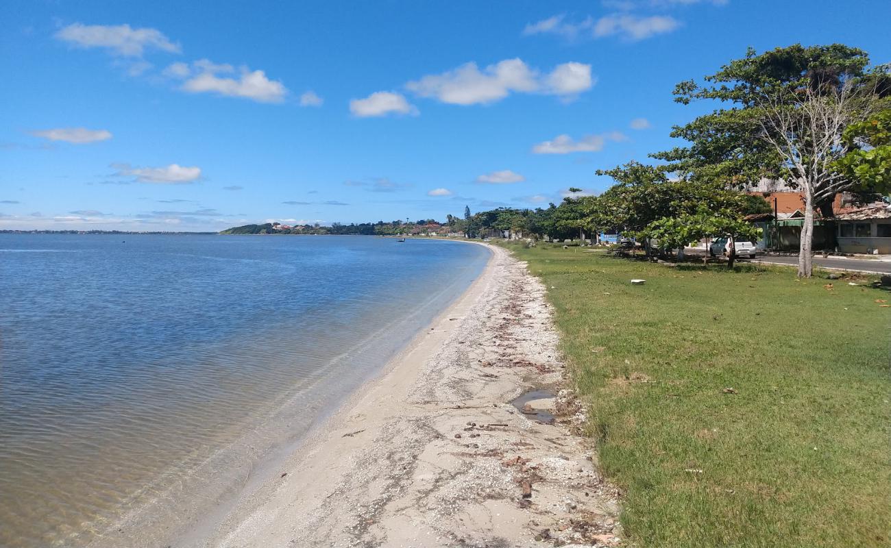 Foto de Praia do Coqueiral con arena brillante superficie