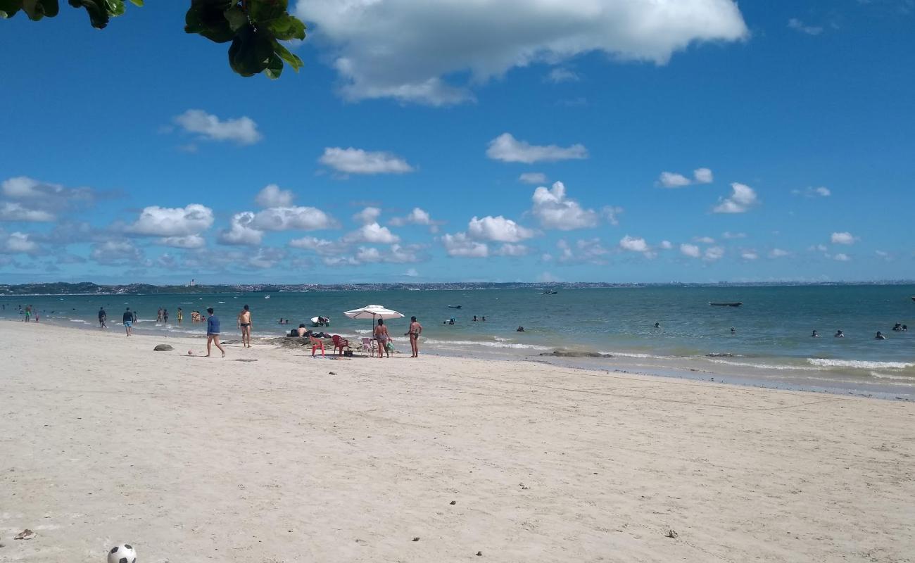 Foto de Itamoabo Beach con arena brillante superficie