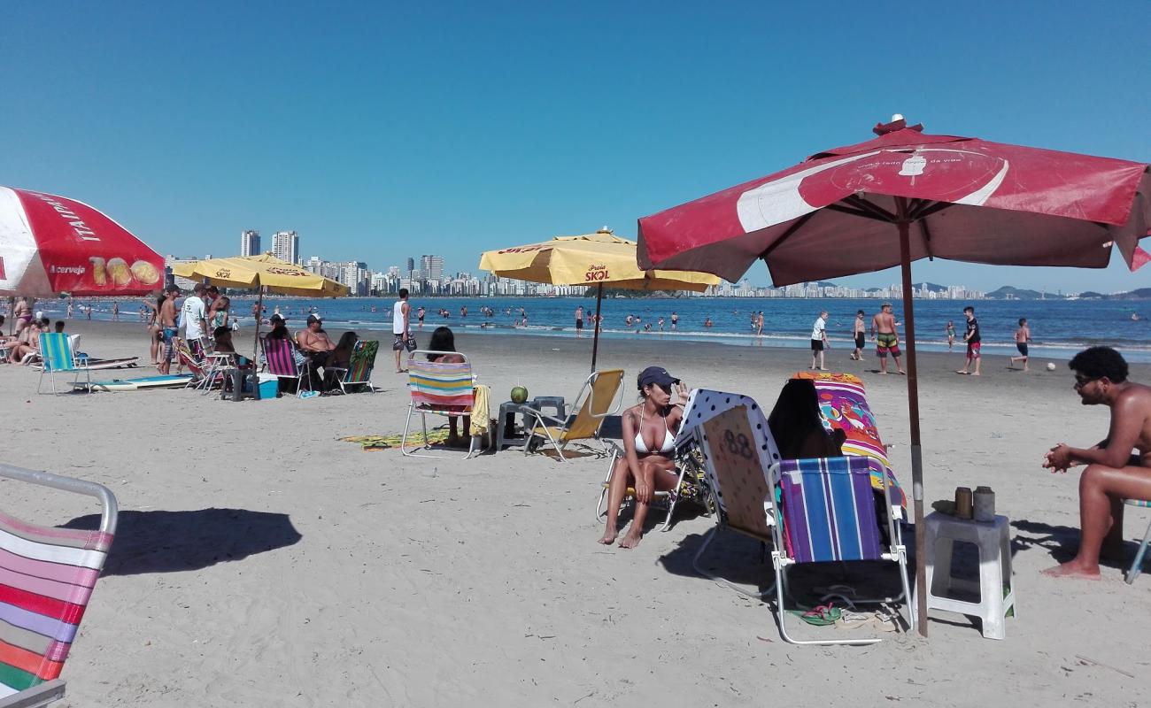 Foto de Praia dos Milionarios con brillante arena fina superficie