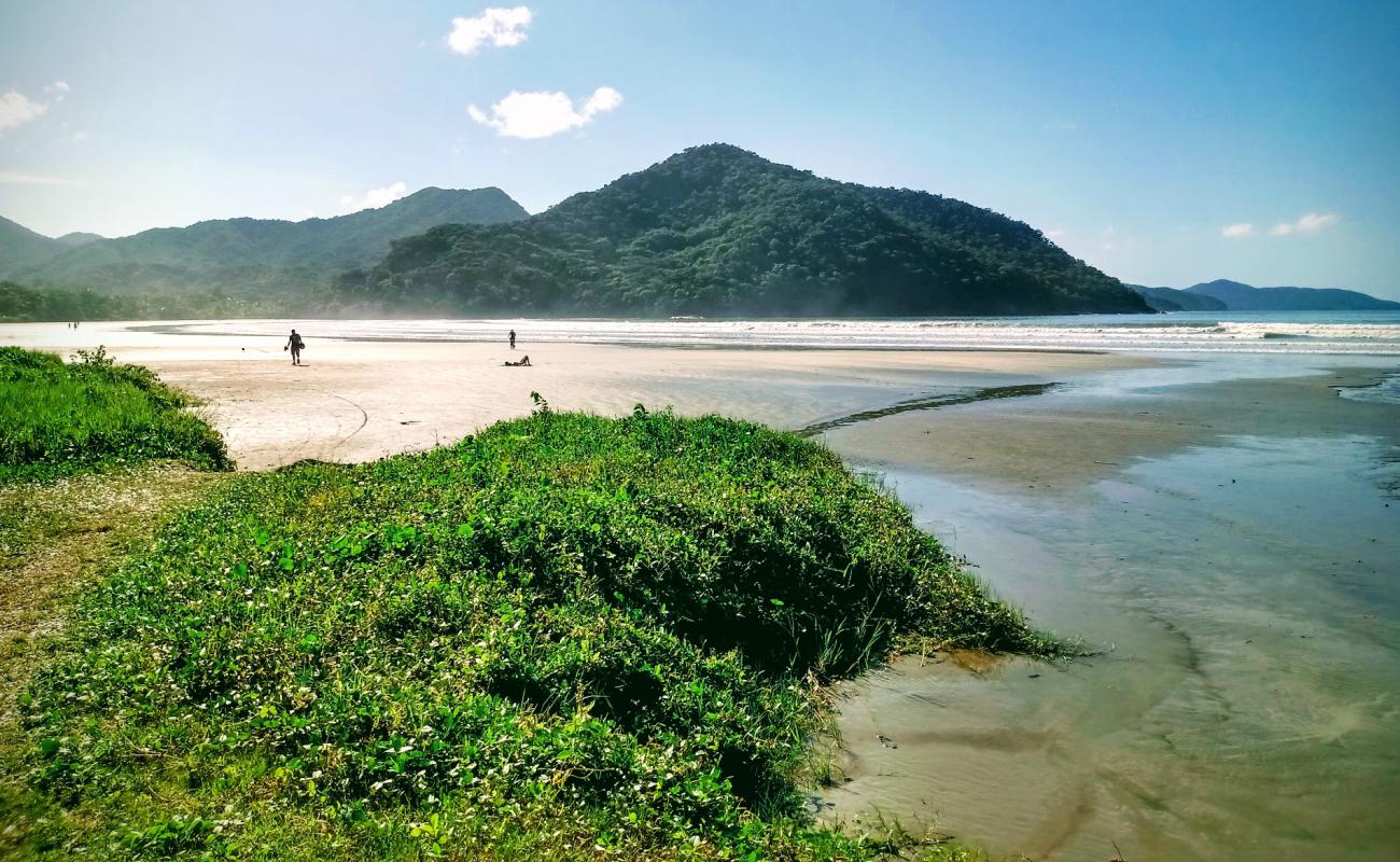 Foto de Praia Dura con arena brillante superficie