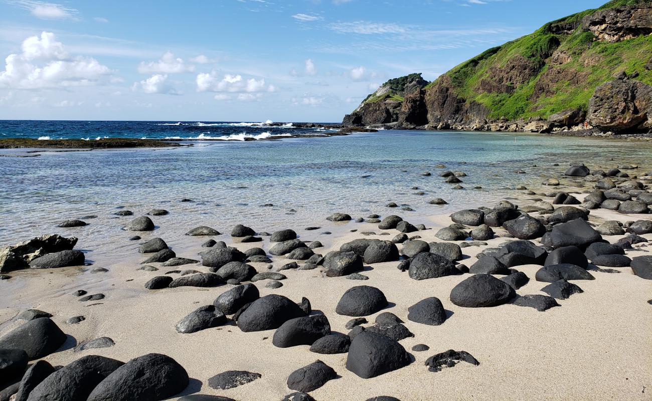 Foto de Praia do Atalaia con arena brillante y rocas superficie