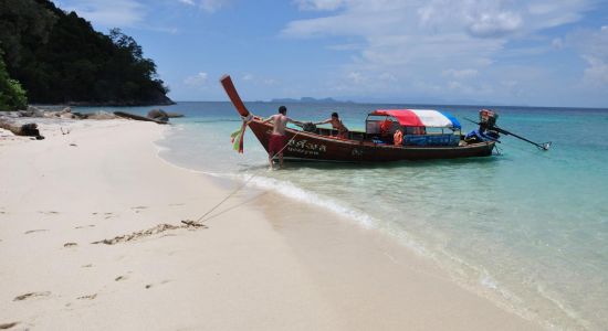 Koh Adang secret Beach