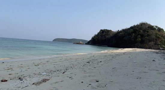 Koh Lon Beach