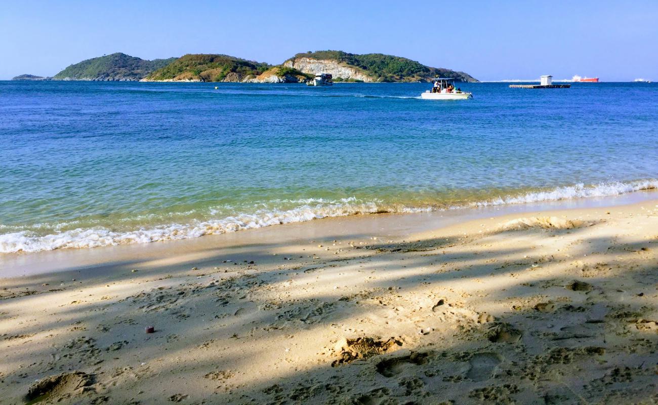 Foto de Kho Kang Kao Beach con arena fina y guijarros superficie