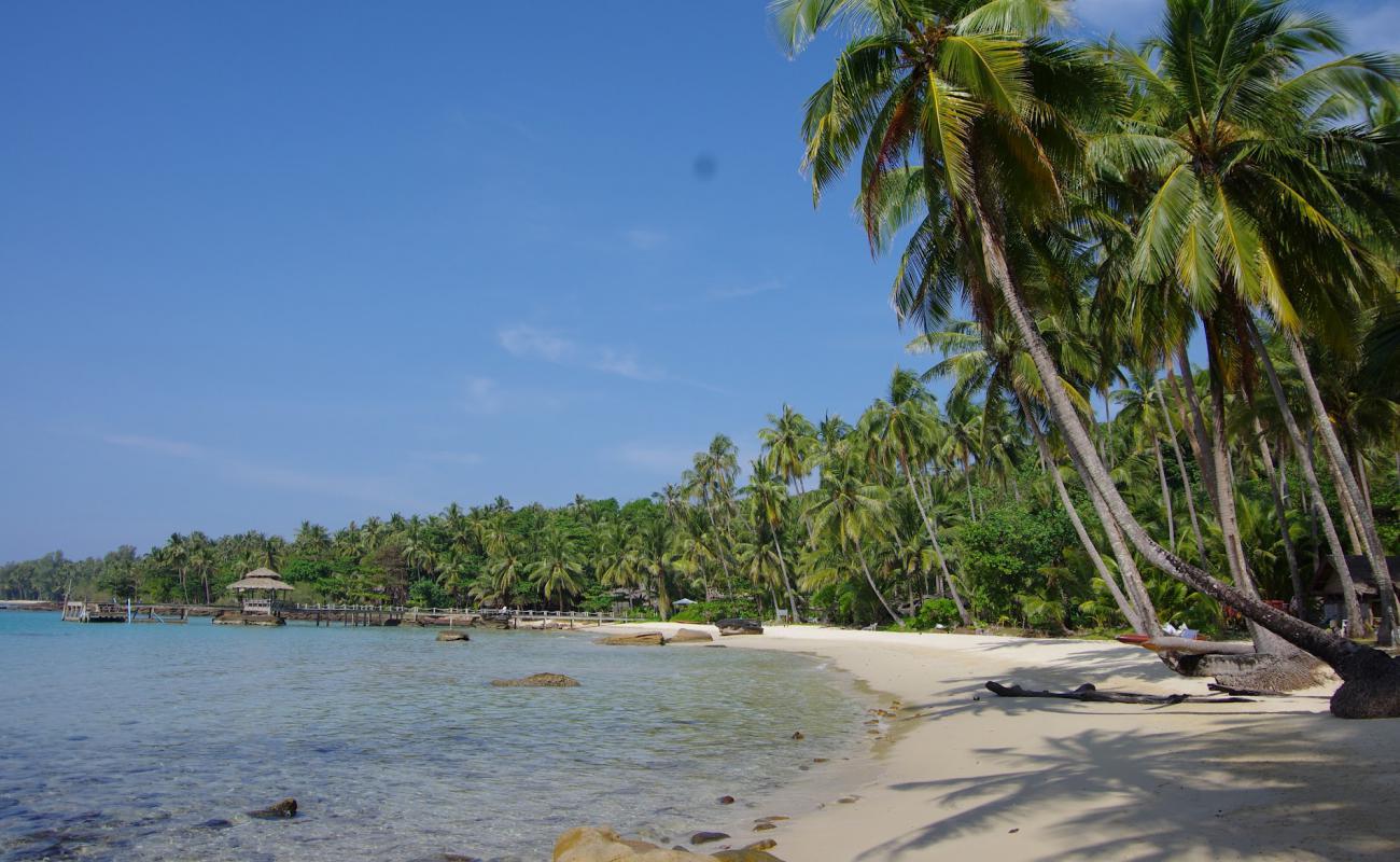 Foto de Playa Haad Noi con arena fina blanca superficie