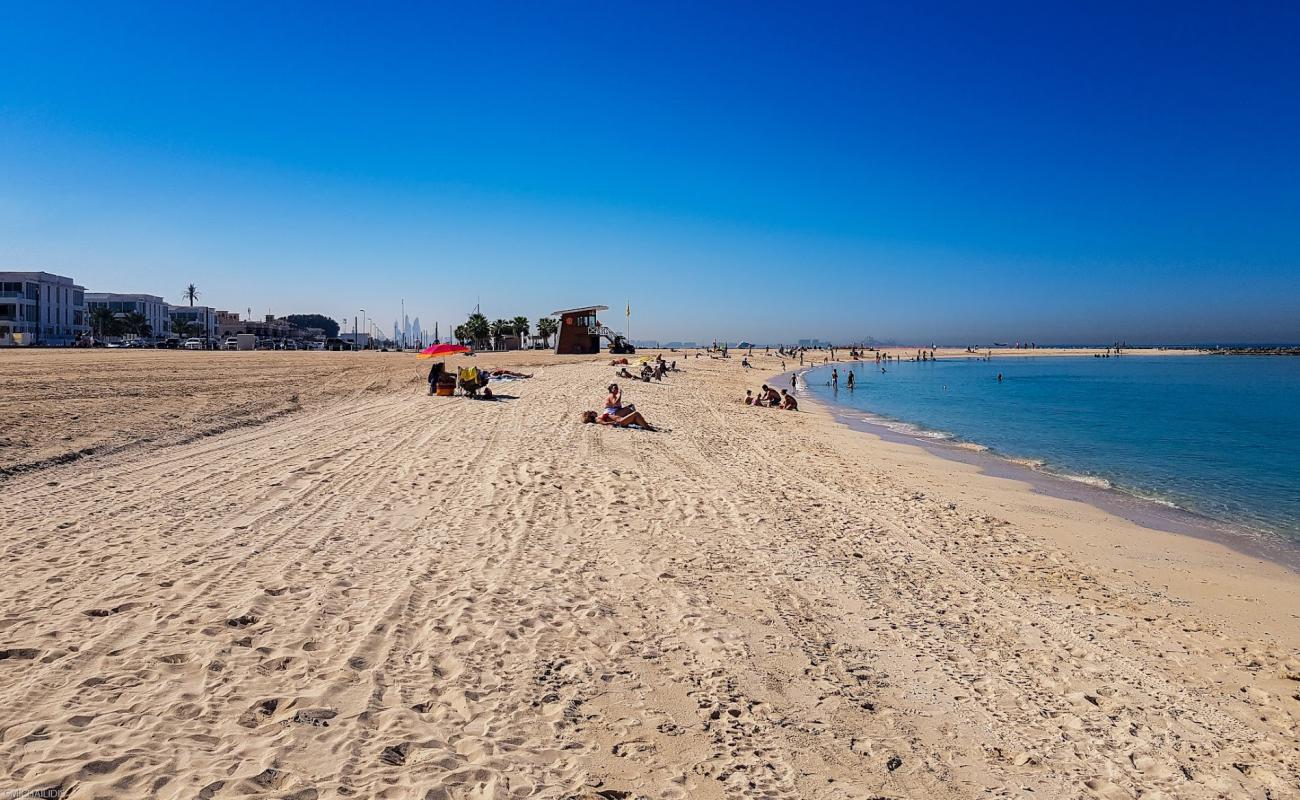 Foto de Playa Jumeirah con brillante arena fina superficie